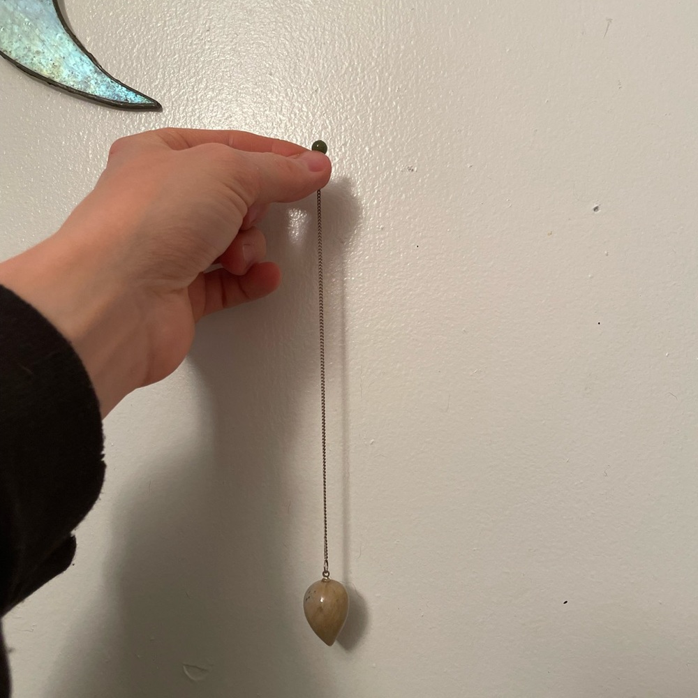 Crystal pendulum
